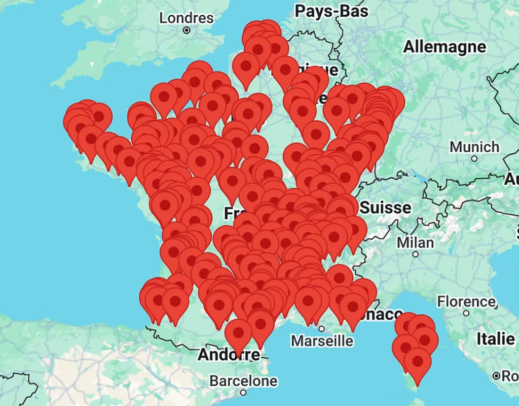 Carte montrant les points de collecte de panneaux solaires en France